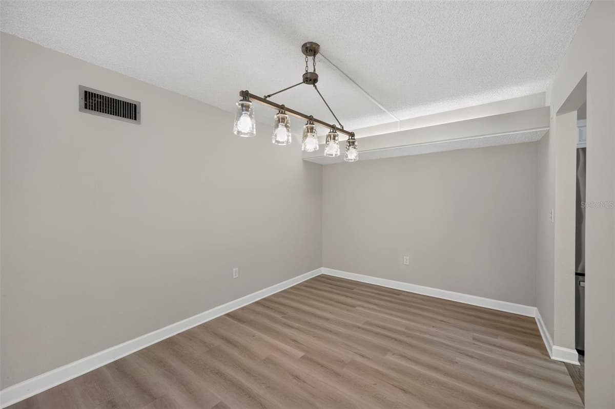 4780 COVE CIRCLE STREET — photo 25 of 40