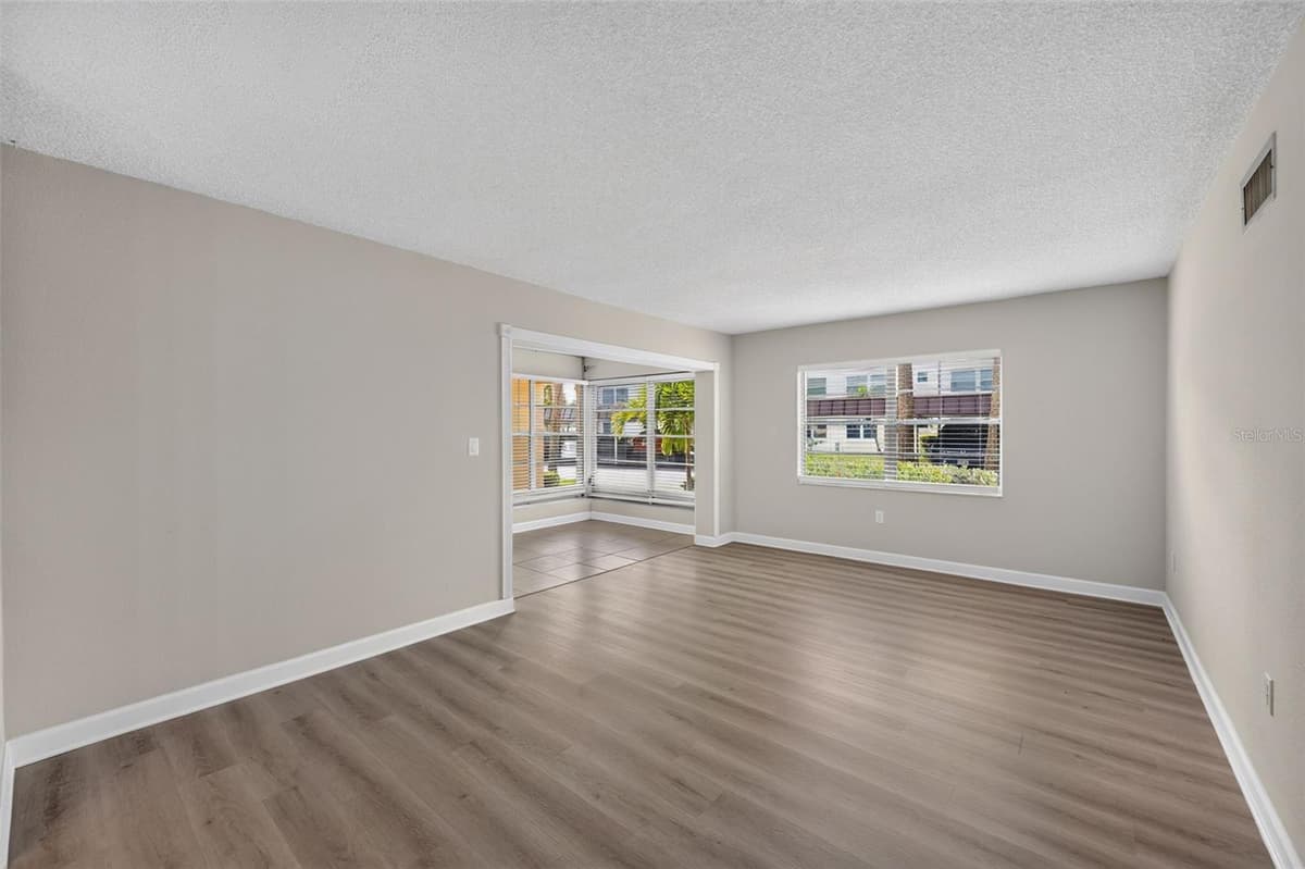4780 COVE CIRCLE STREET — photo 28 of 40