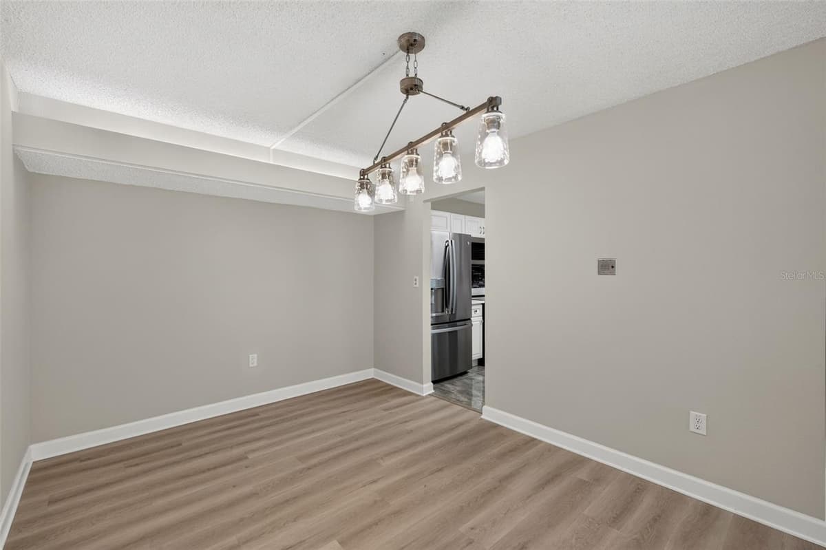 4780 COVE CIRCLE STREET — photo 26 of 40
