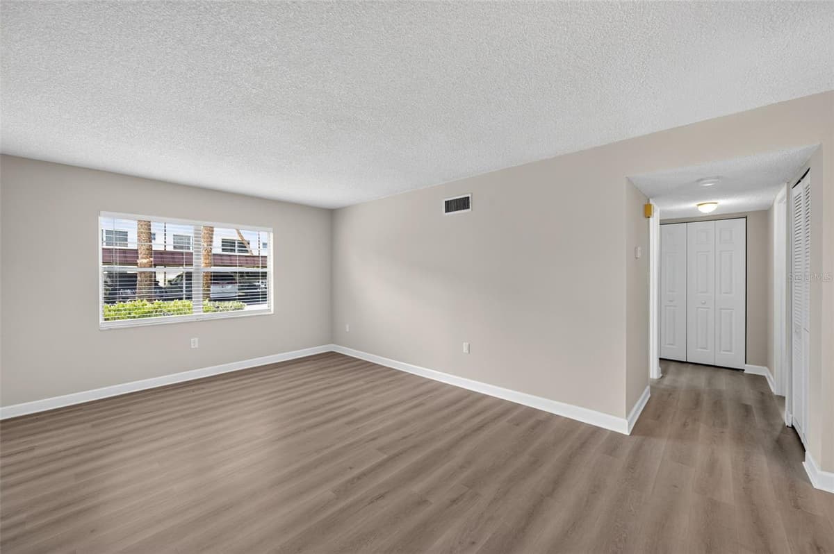 4780 COVE CIRCLE STREET — photo 29 of 40