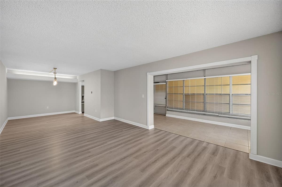 4780 COVE CIRCLE STREET — photo 31 of 40