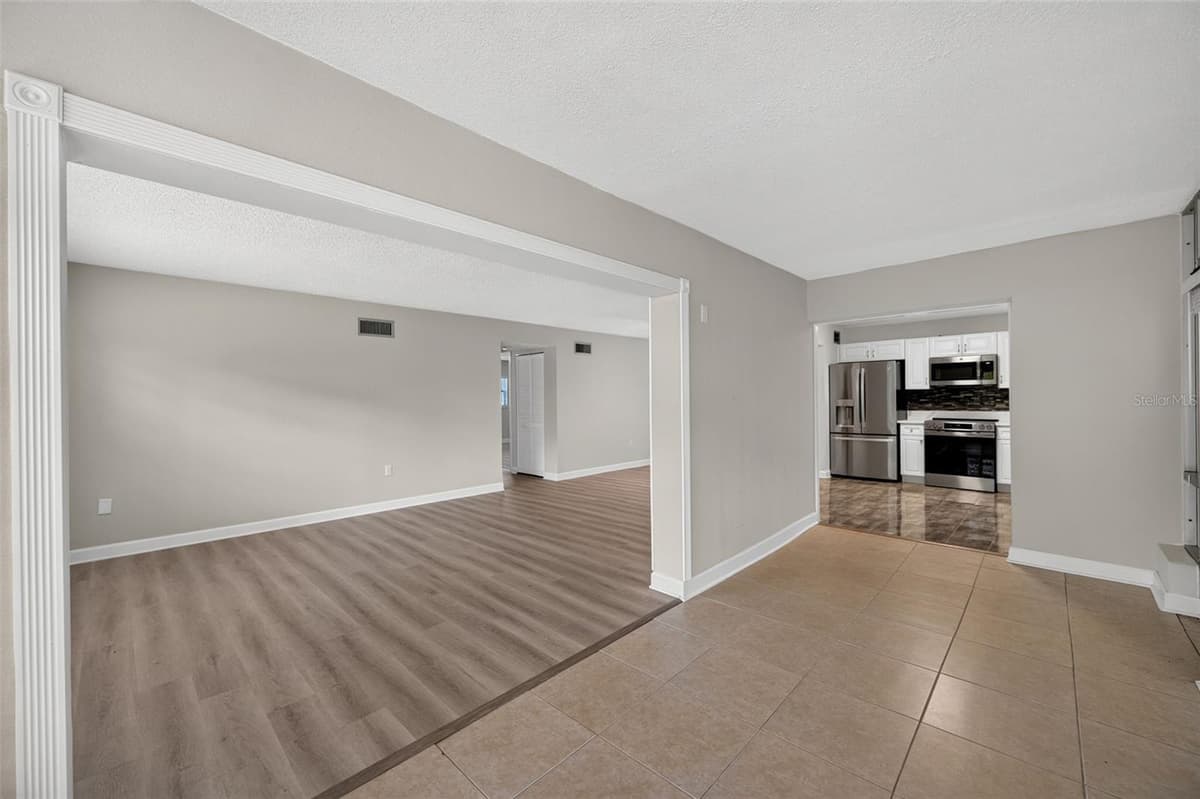 4780 COVE CIRCLE STREET — photo 35 of 40