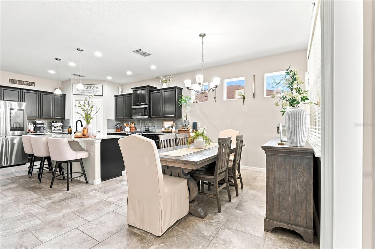 632 VICTORIA TRAILS BOULEVARD — photo 11 of 48