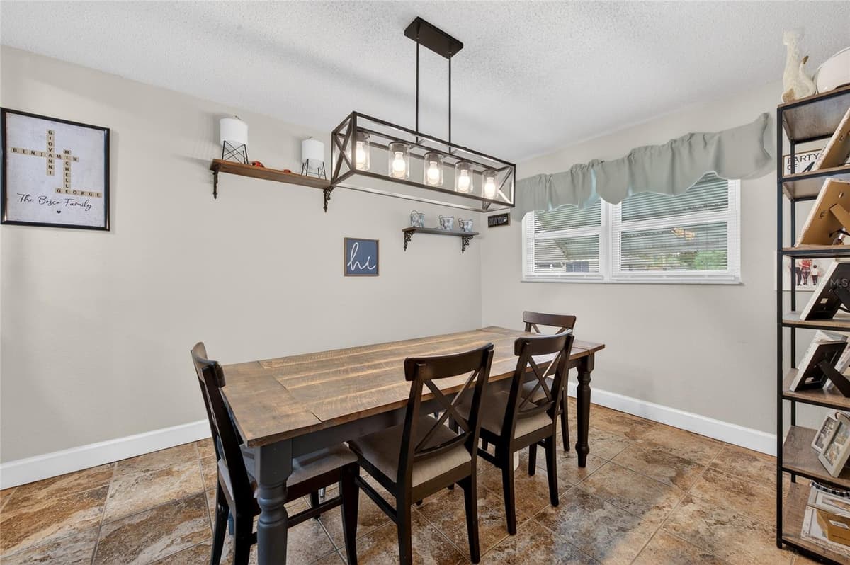 222 PINEROCK PLACE — photo 14 of 31