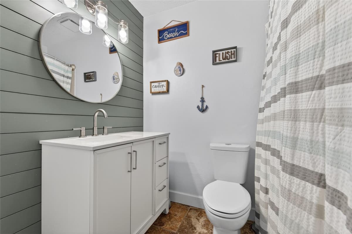222 PINEROCK PLACE — photo 8 of 31