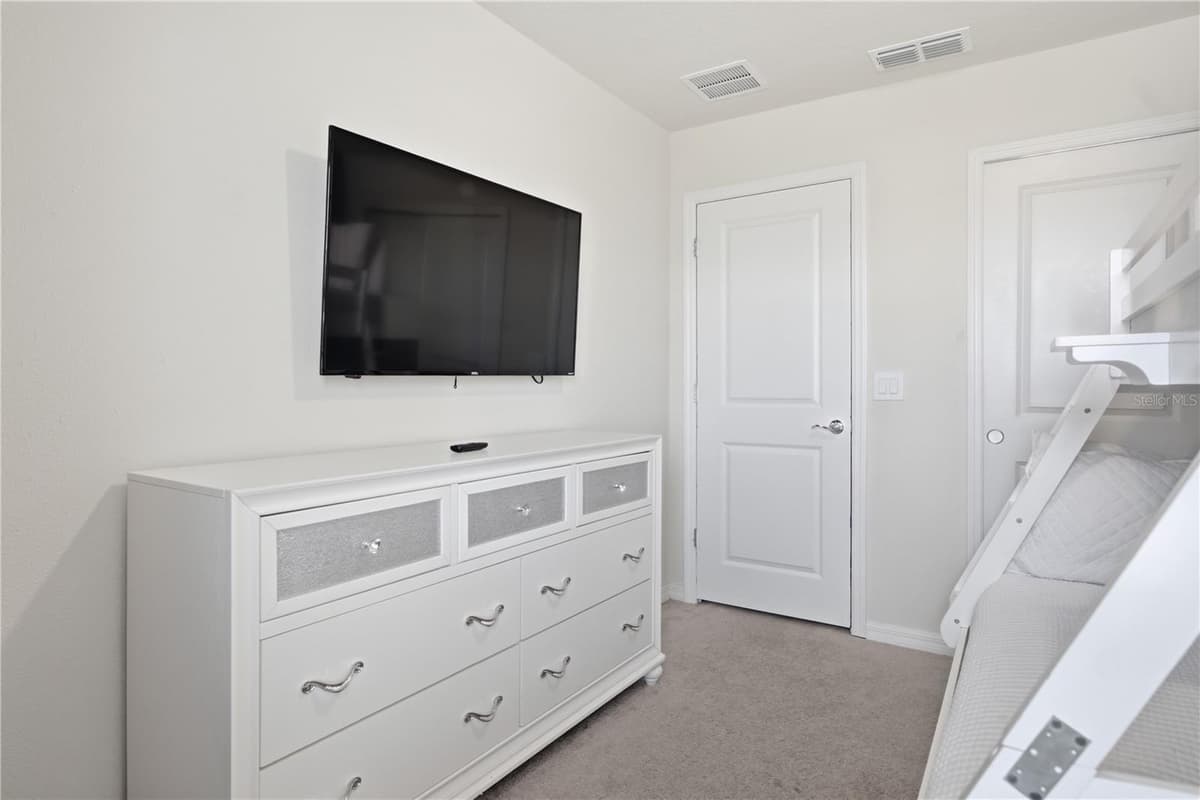 3954 LANA AVENUE — photo 19 of 28