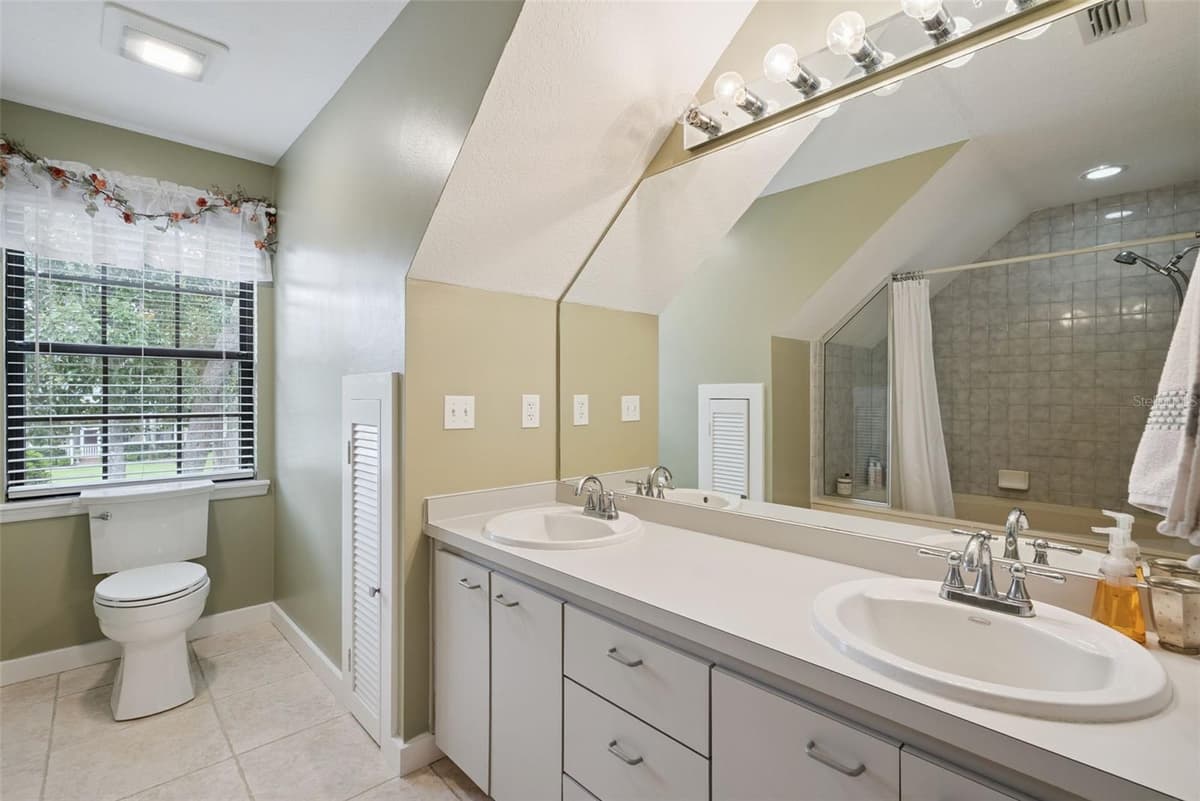 290 MANOR OAKS COURT — photo 24 of 54