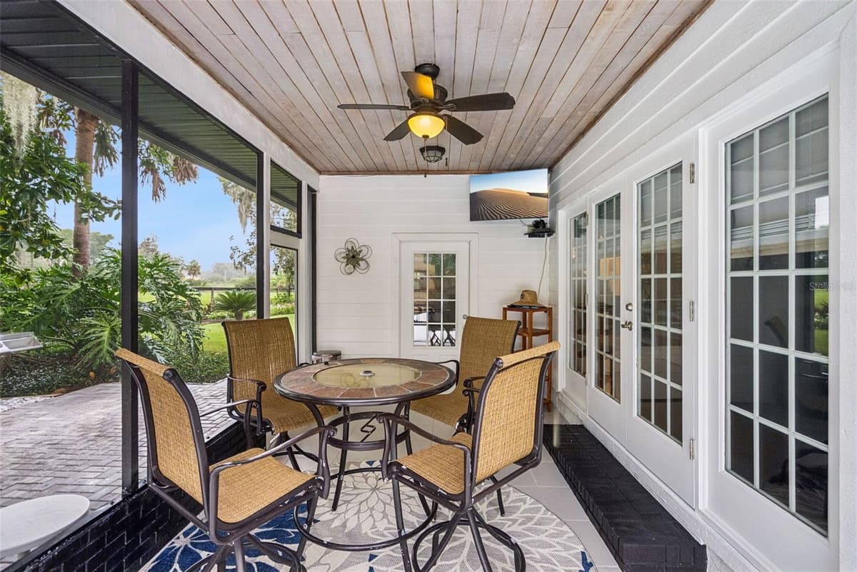 290 MANOR OAKS COURT — photo 36 of 54