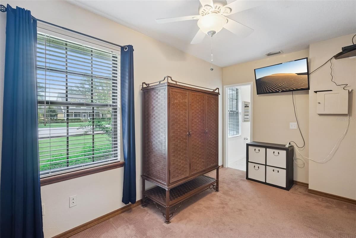 290 MANOR OAKS COURT — photo 31 of 54