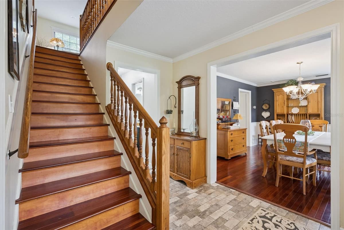 290 MANOR OAKS COURT — photo 6 of 54