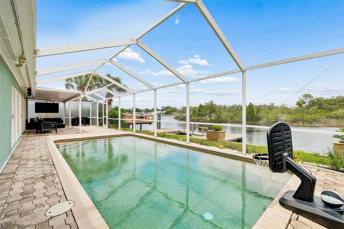 1166 CHANCELLOR DRIVE — photo 4 of 88