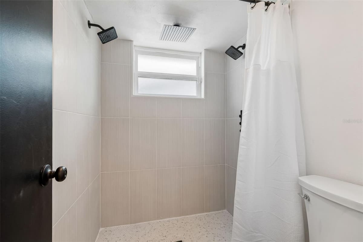 1166 CHANCELLOR DRIVE — photo 59 of 88