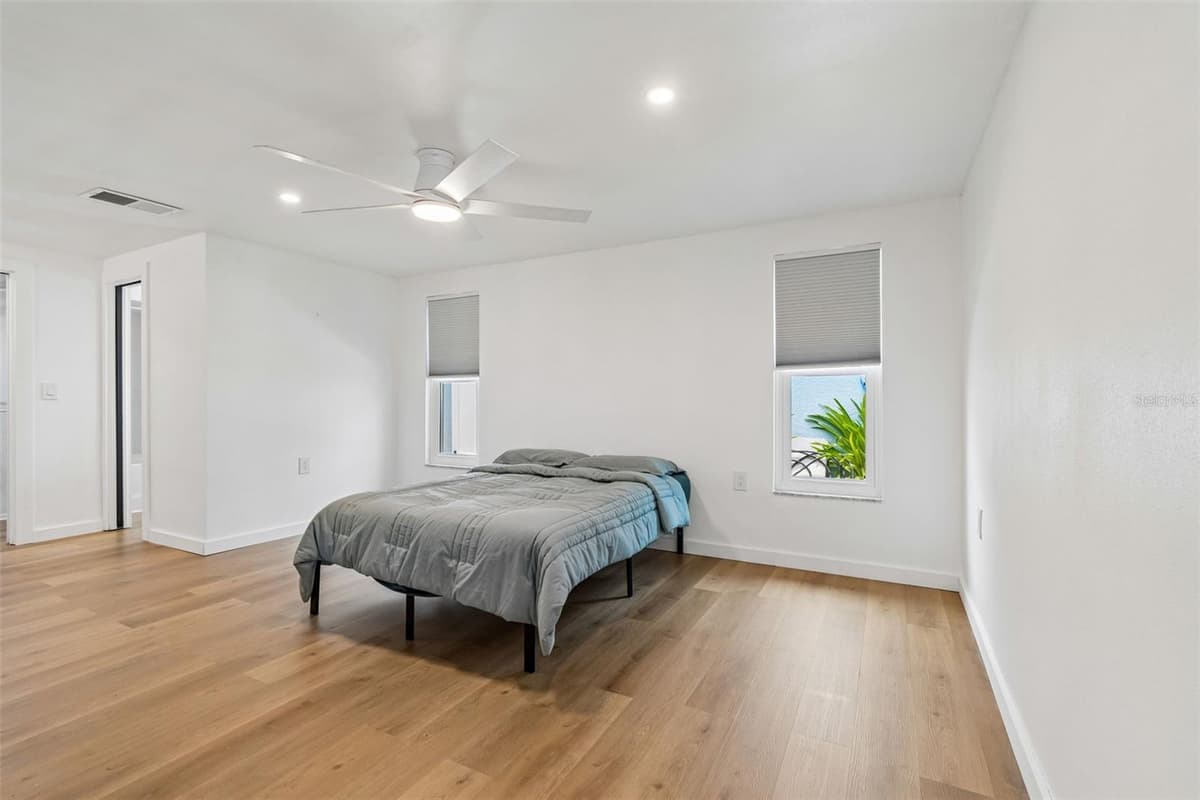1166 CHANCELLOR DRIVE — photo 30 of 88