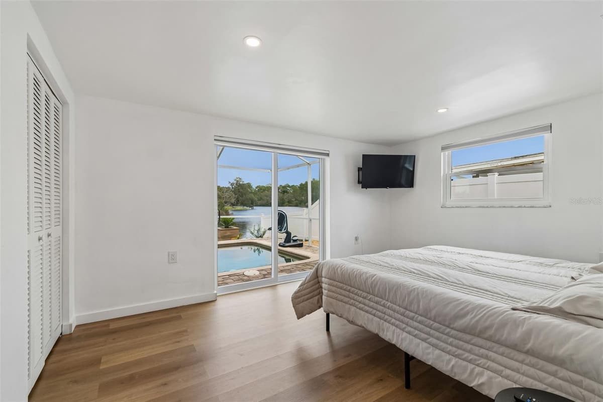 1166 CHANCELLOR DRIVE — photo 49 of 88