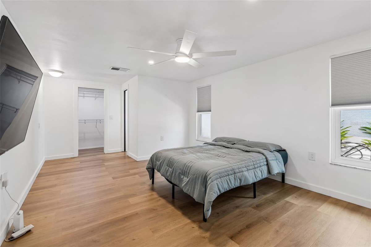 1166 CHANCELLOR DRIVE — photo 31 of 88