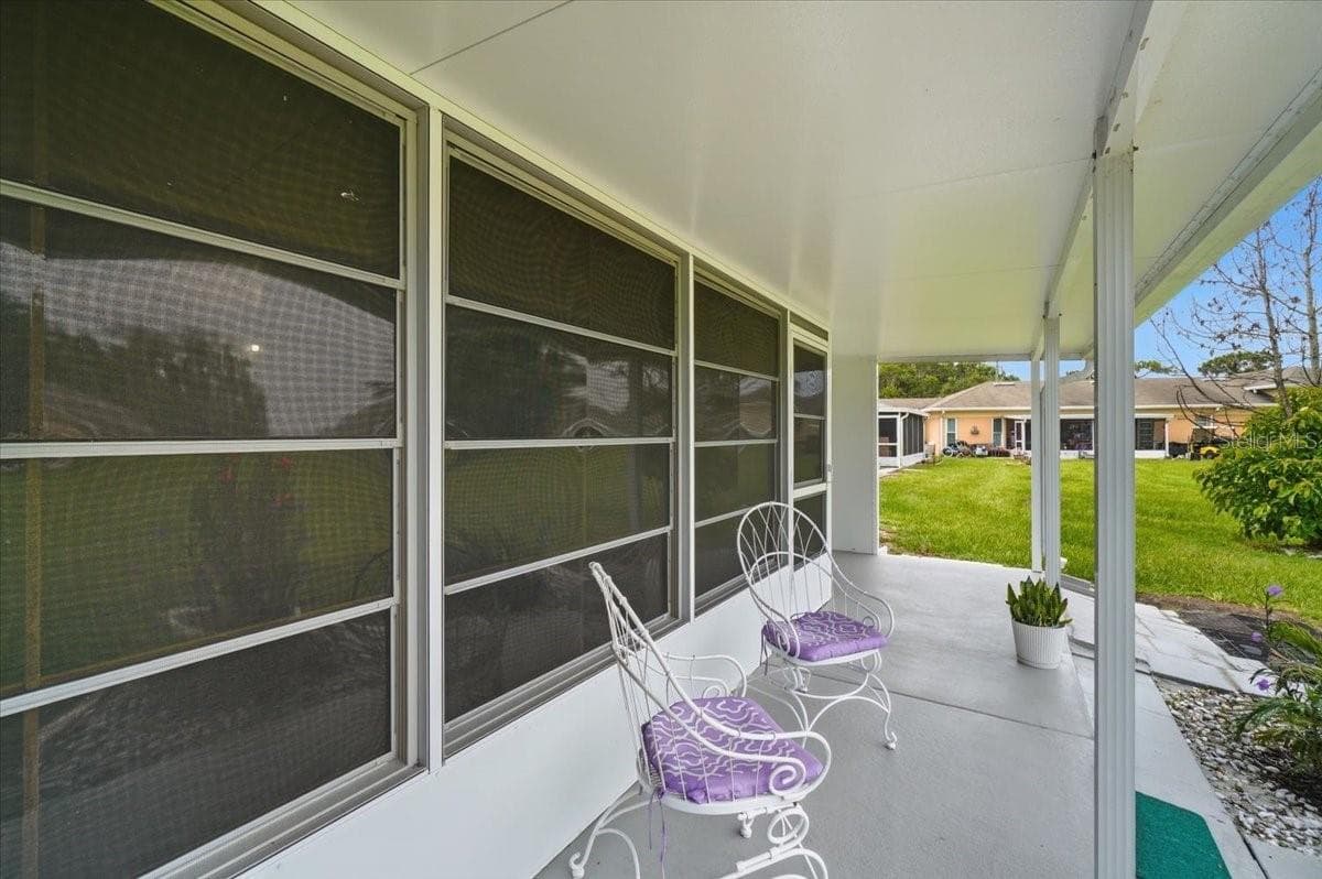 2237 CLUB CIRCLE — photo 28 of 44