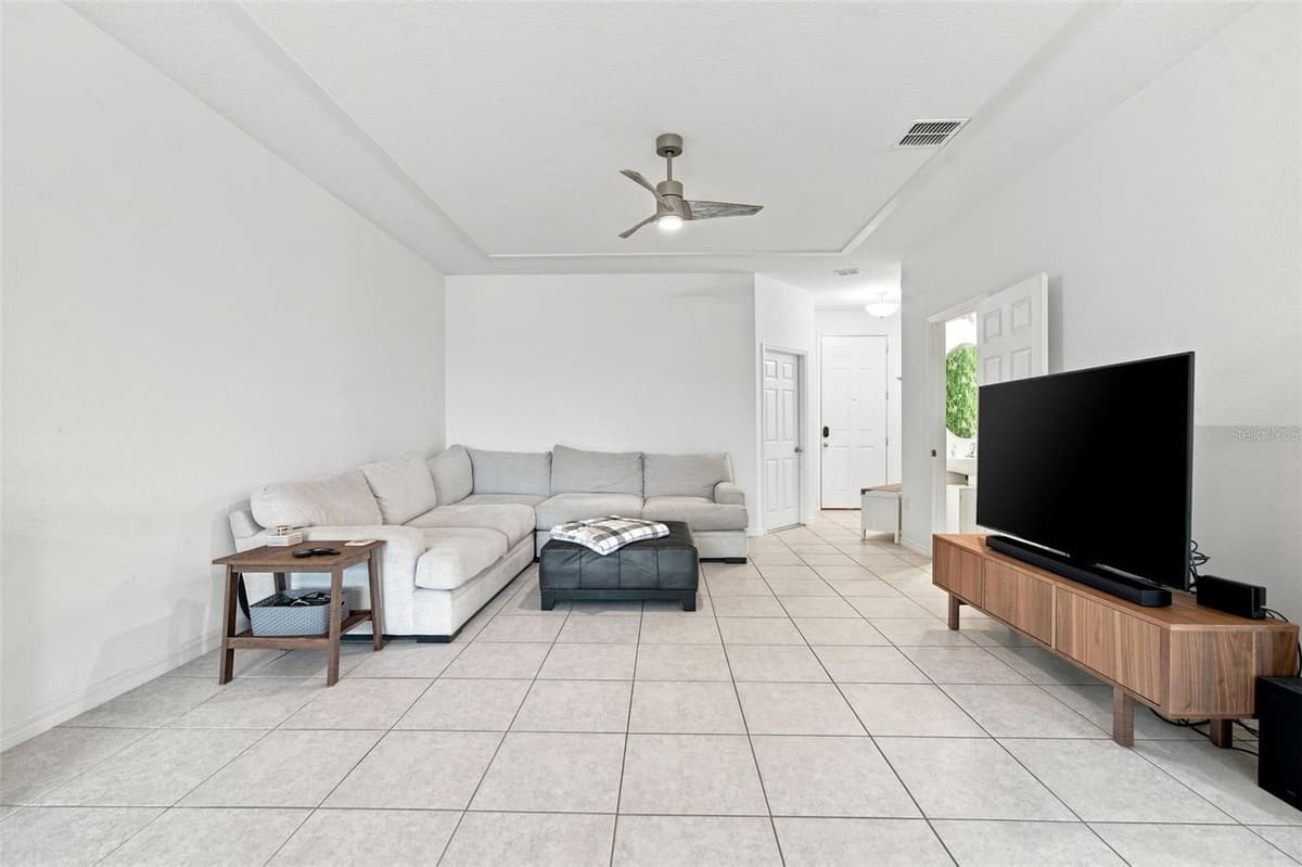 6252 CAMINO DRIVE — photo 12 of 43