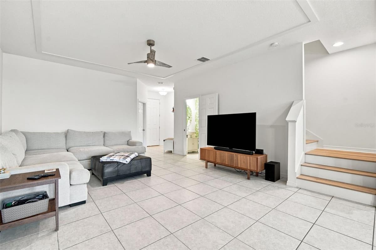 6252 CAMINO DRIVE — photo 10 of 43