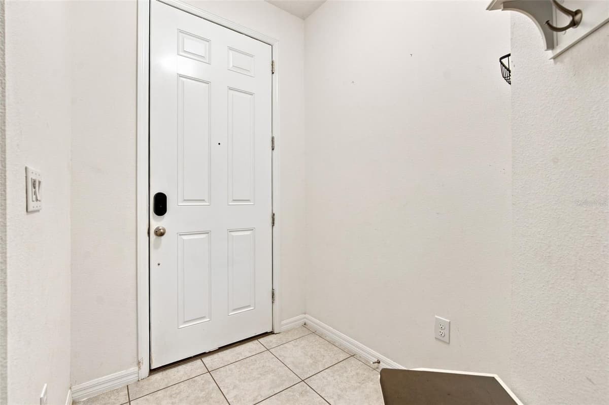 6252 CAMINO DRIVE — photo 6 of 43