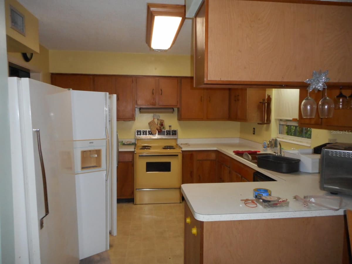 1135 SHOREWOOD DRIVE — photo 6 of 15