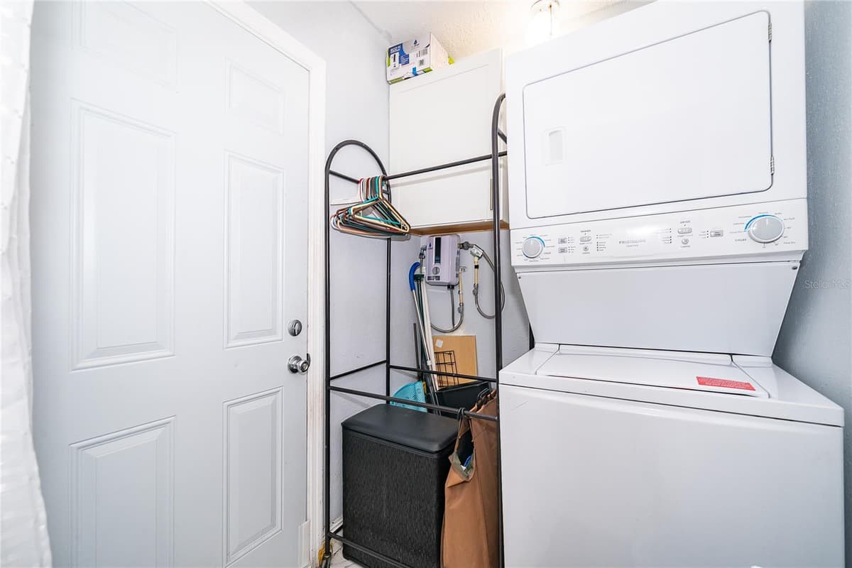 1418 BAY STREET — photo 14 of 20