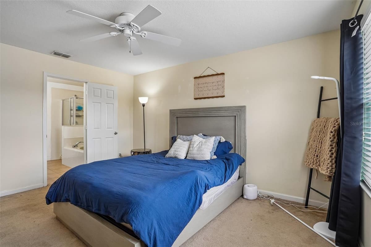 1329 HERITAGE COMMONS DRIVE — photo 17 of 40