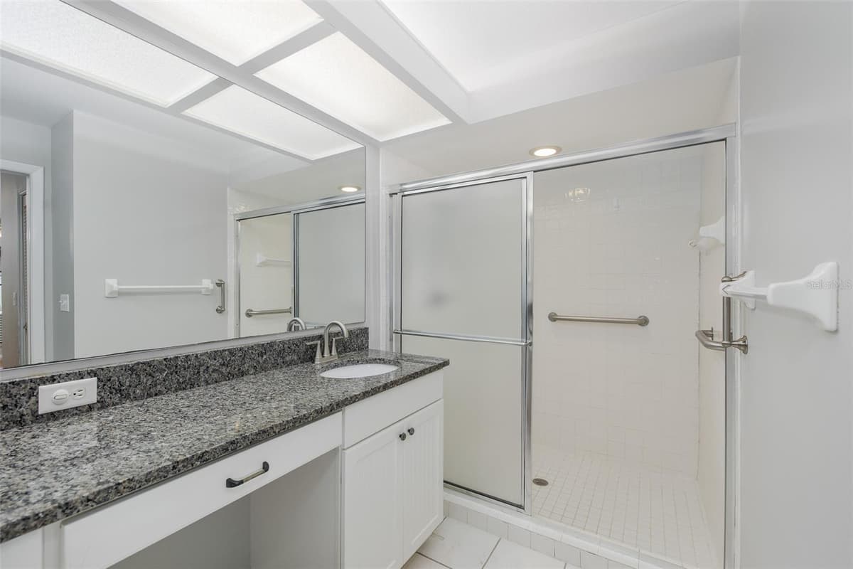 5508 SALEM SQUARE DRIVE — photo 16 of 23