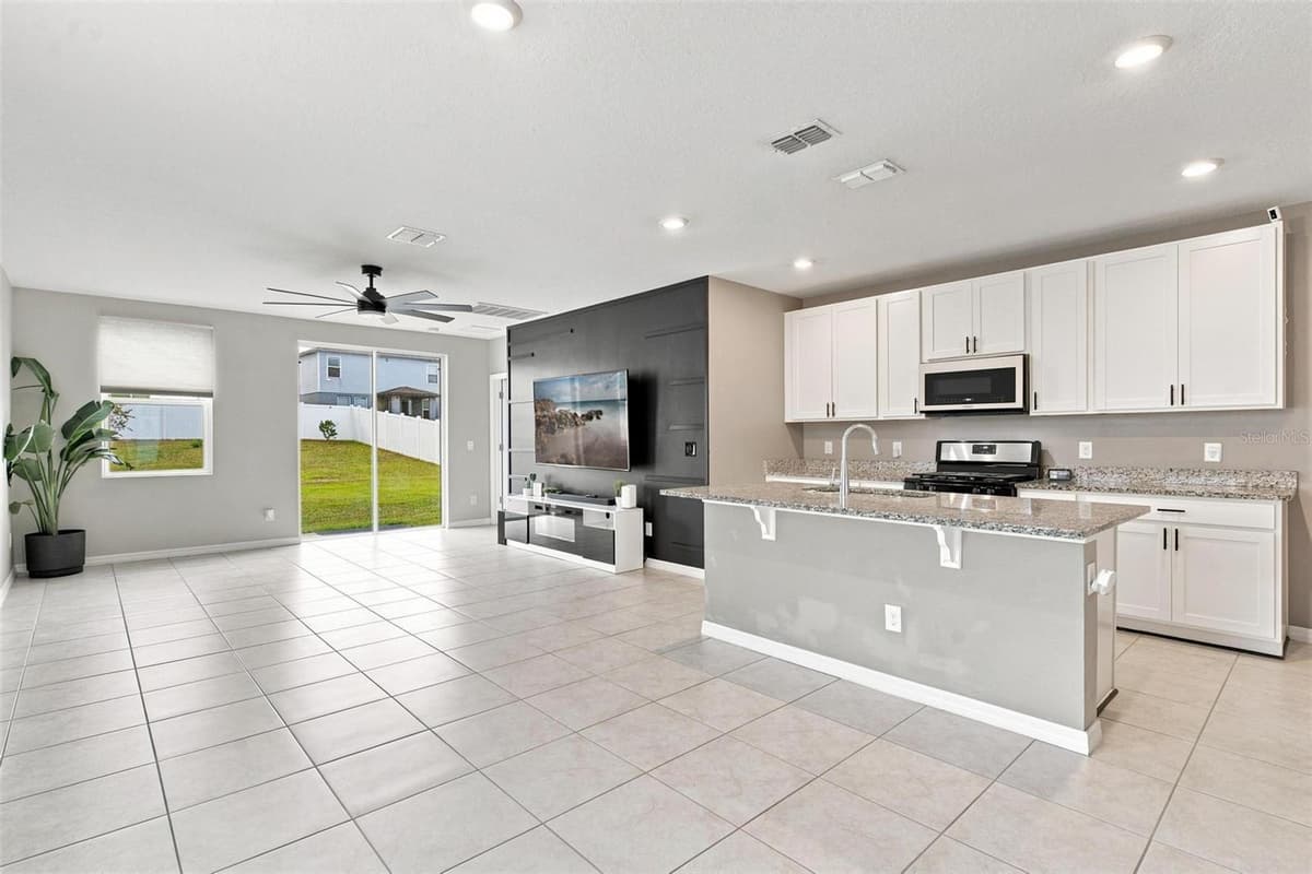 29460 CASPIAN STREET — photo 10 of 58