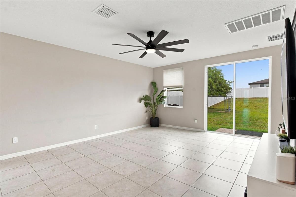 29460 CASPIAN STREET — photo 13 of 58