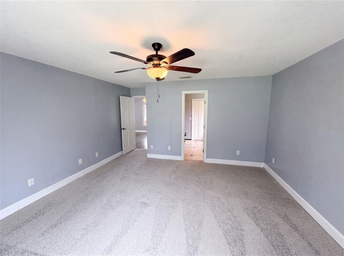 4830 DUNBARTON DRIVE — photo 15 of 32