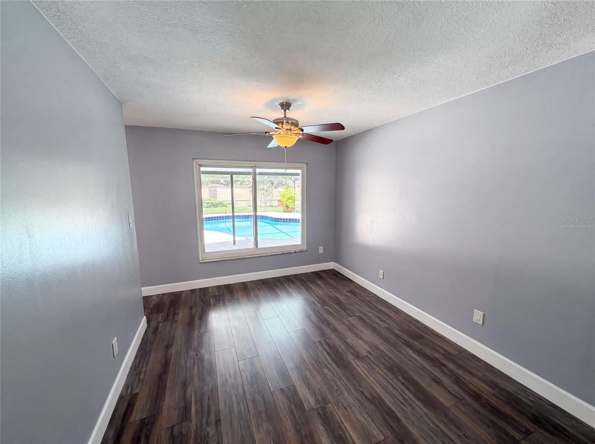 4830 DUNBARTON DRIVE — photo 4 of 32