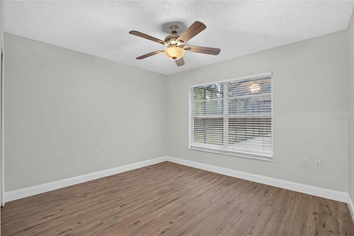 27526 GREEN WILLOW RUN — photo 27 of 78