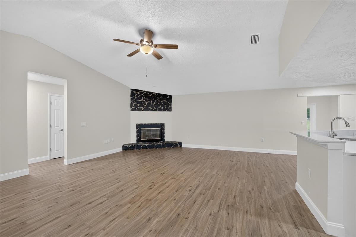 27526 GREEN WILLOW RUN — photo 12 of 78