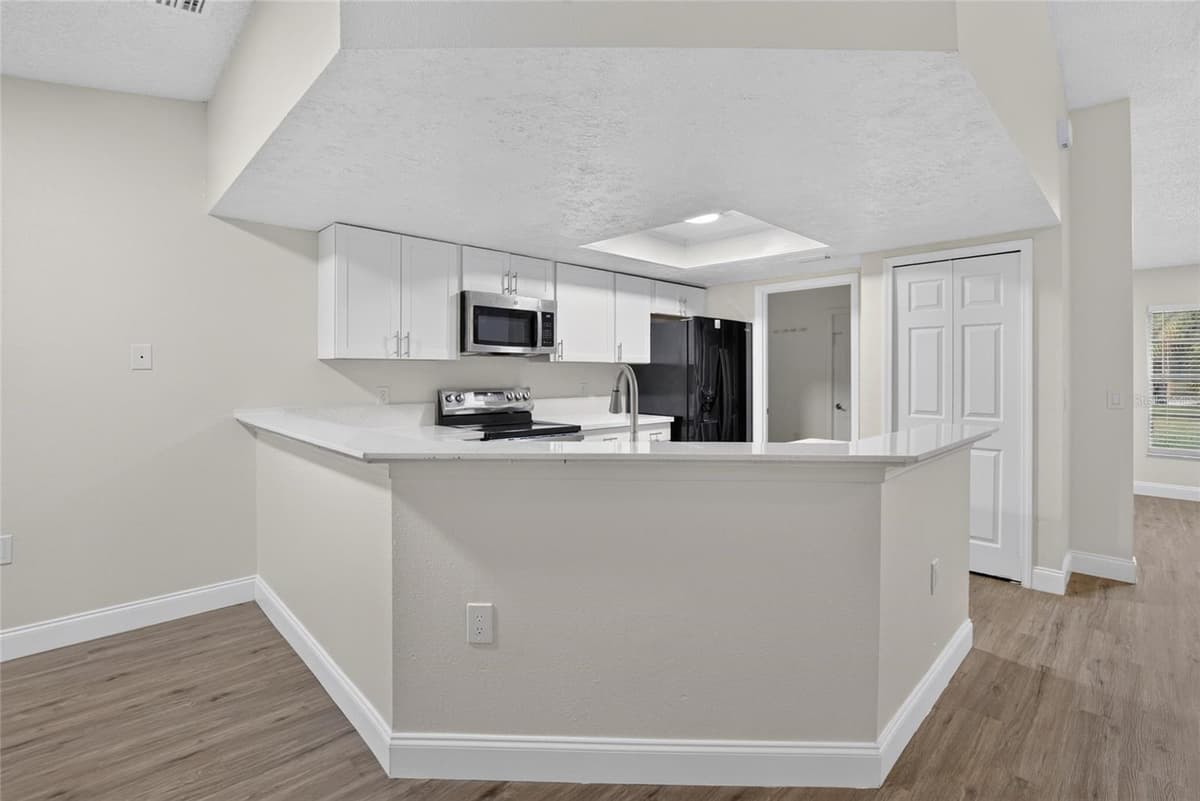 27526 GREEN WILLOW RUN — photo 14 of 78