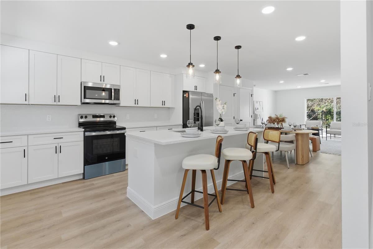719 CLEMSON DRIVE — photo 3 of 25