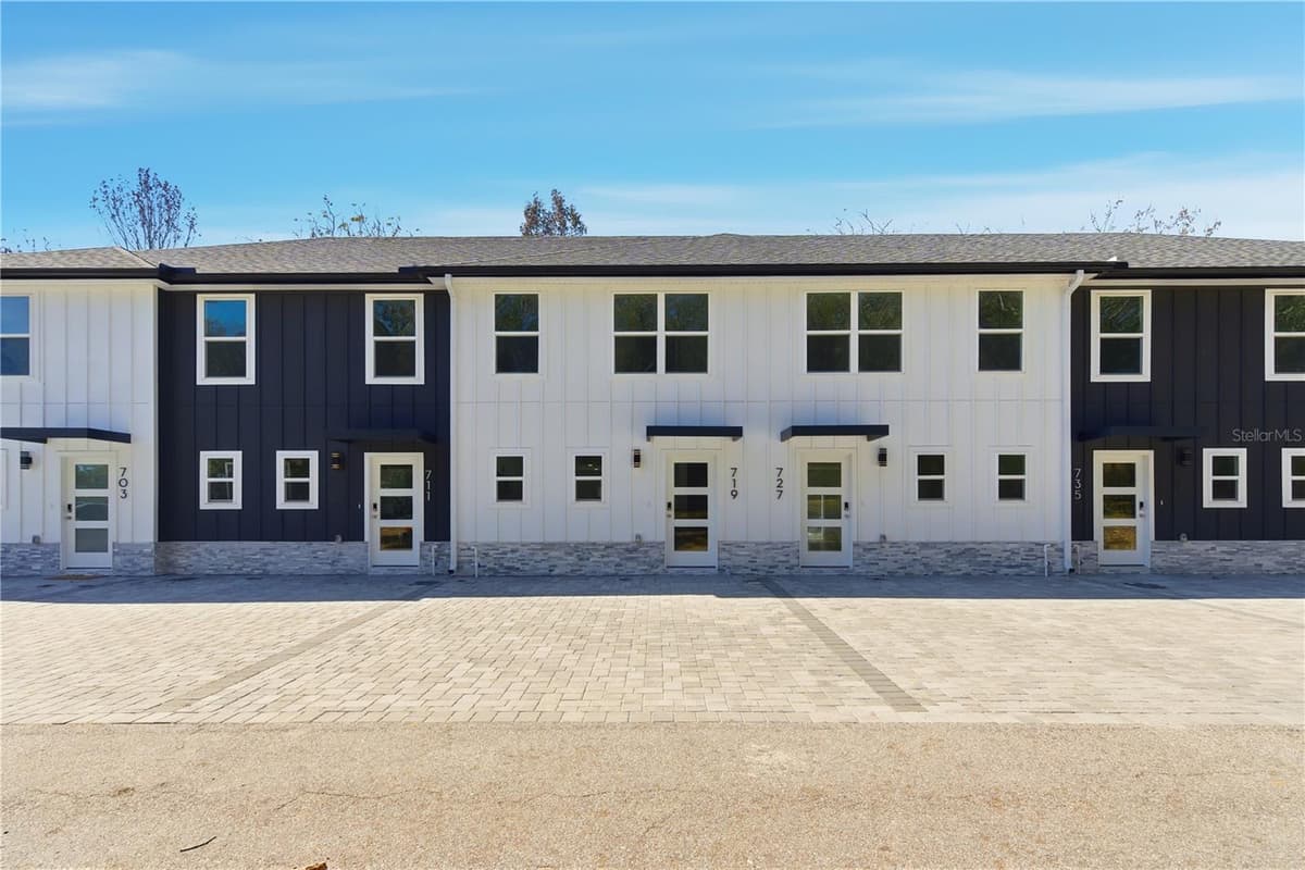 719 CLEMSON DRIVE — photo 2 of 25