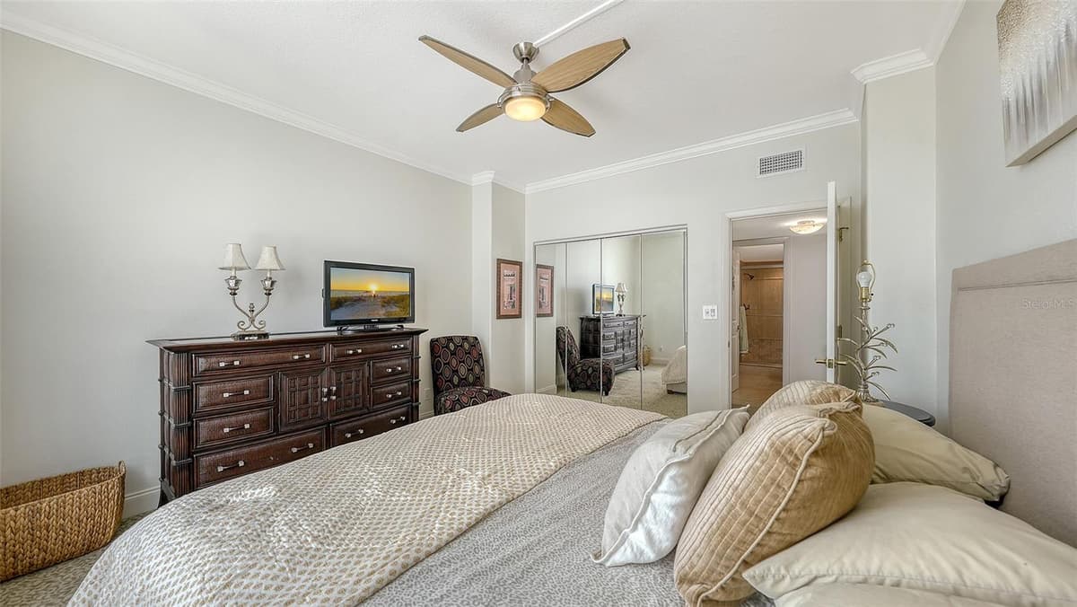 1111 GULFSTREAM AVENUE — photo 30 of 52