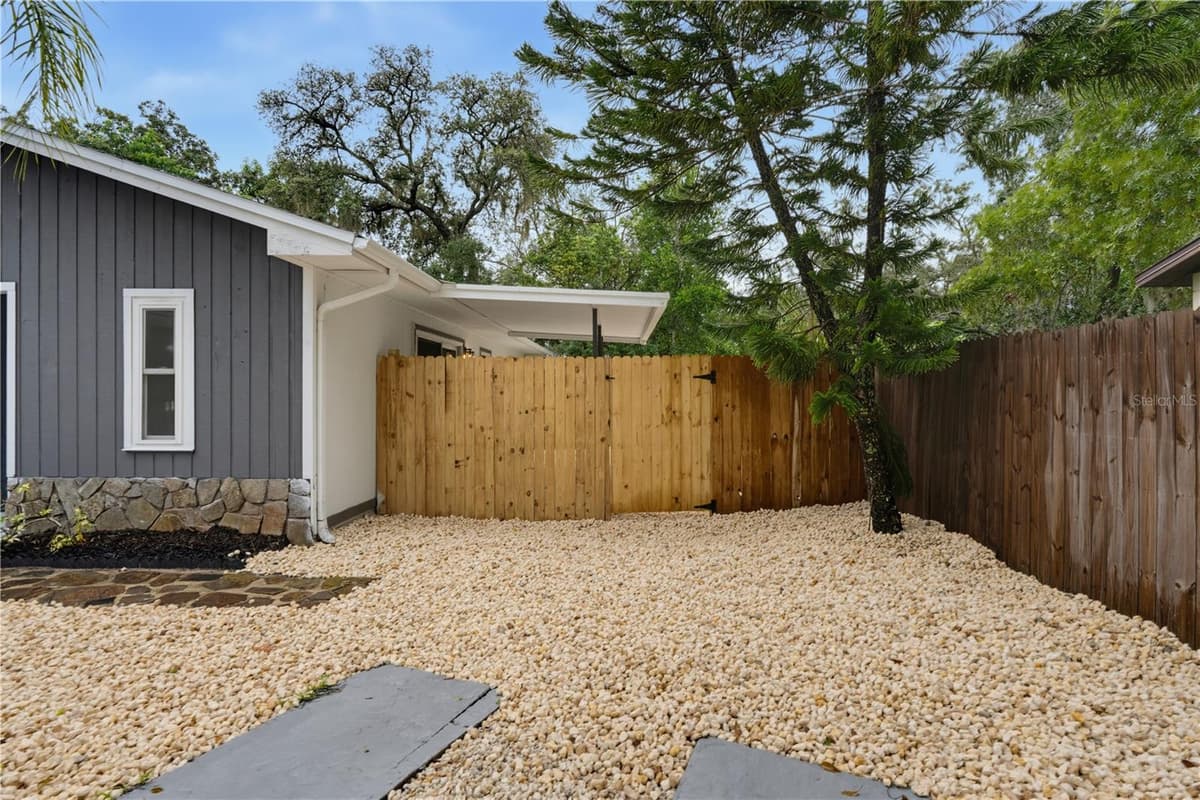 5616 GOLDEN NUGGET DRIVE — photo 23 of 24