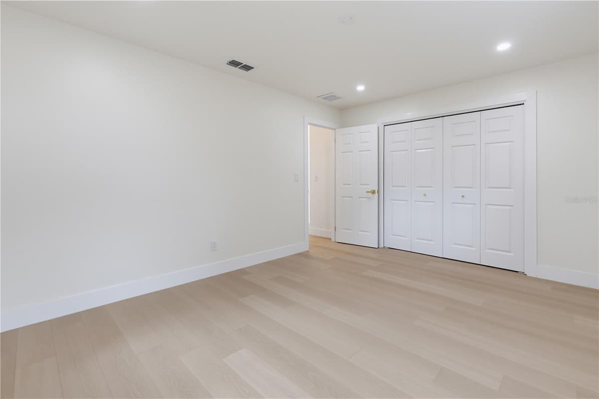 5616 GOLDEN NUGGET DRIVE — photo 17 of 24