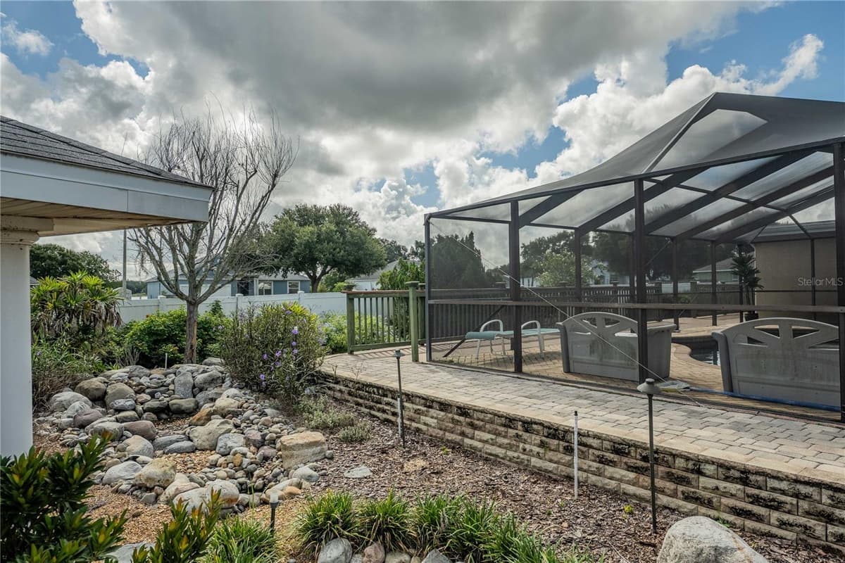 205 THOMAS COURT — photo 43 of 50