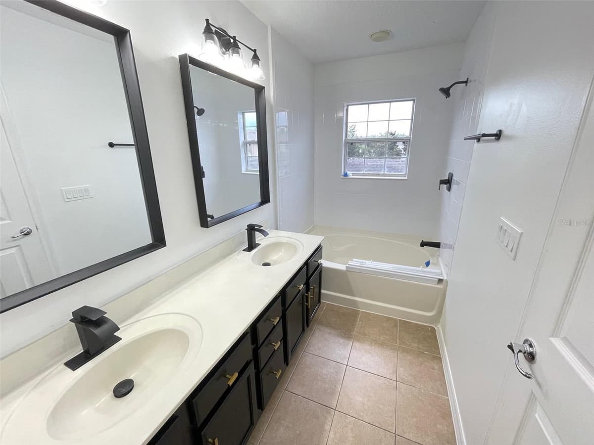 9236 CARDINAL MEADOW TRAIL — photo 16 of 30