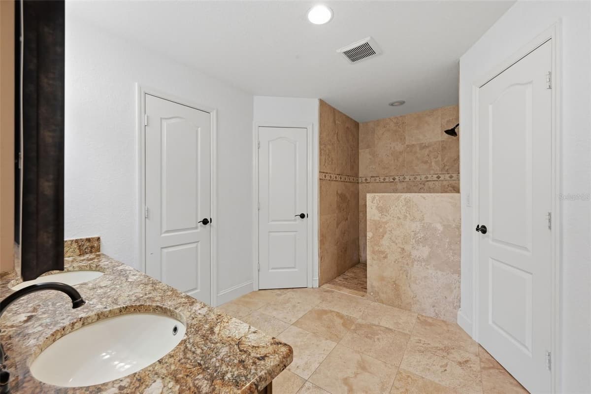 1845 FARRINGTON DRIVE — photo 30 of 69