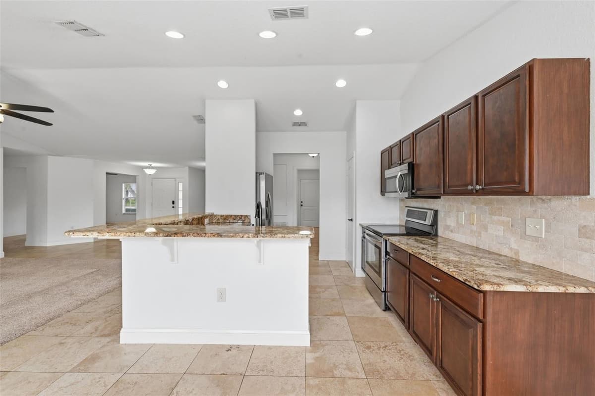 1845 FARRINGTON DRIVE — photo 20 of 69