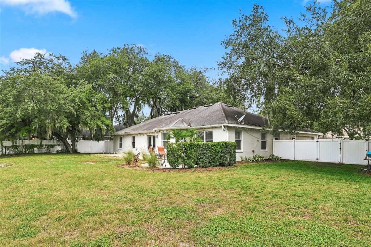 1845 FARRINGTON DRIVE — photo 43 of 69