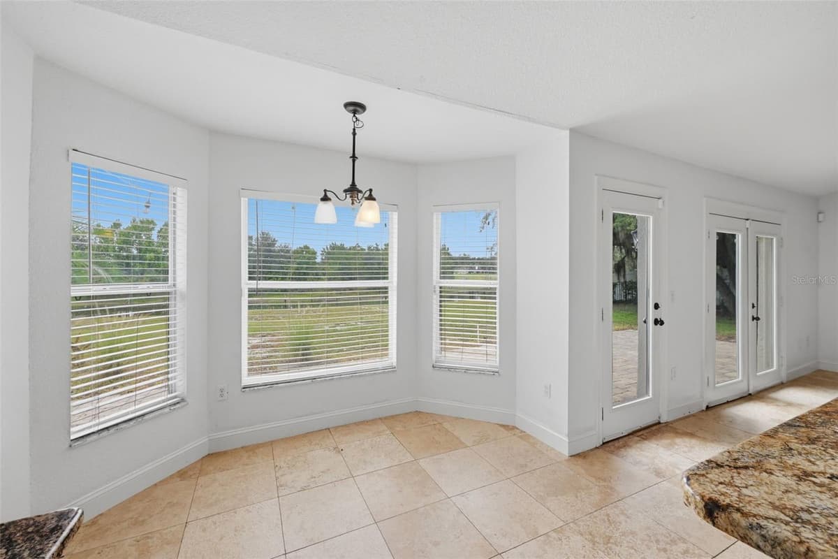 1845 FARRINGTON DRIVE — photo 24 of 69