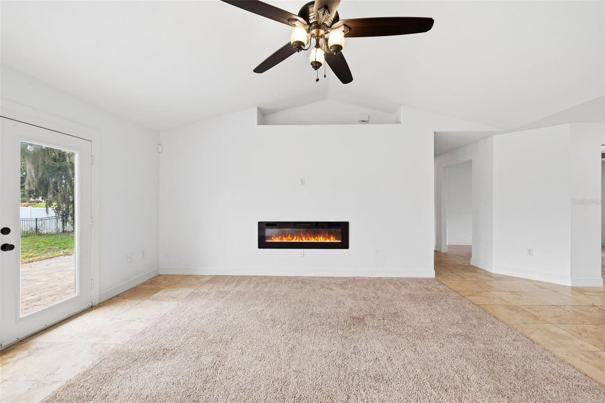 1845 FARRINGTON DRIVE — photo 11 of 69