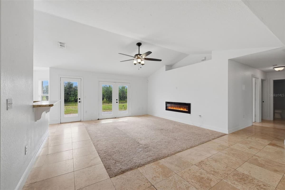 1845 FARRINGTON DRIVE — photo 10 of 69