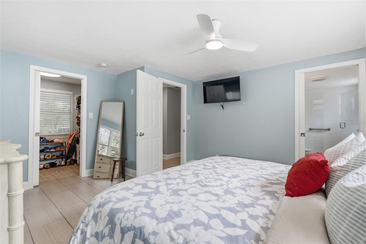 2918 ELLIS DRIVE — photo 15 of 28