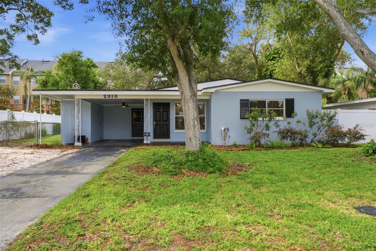 2918 ELLIS DRIVE — photo 1 of 28