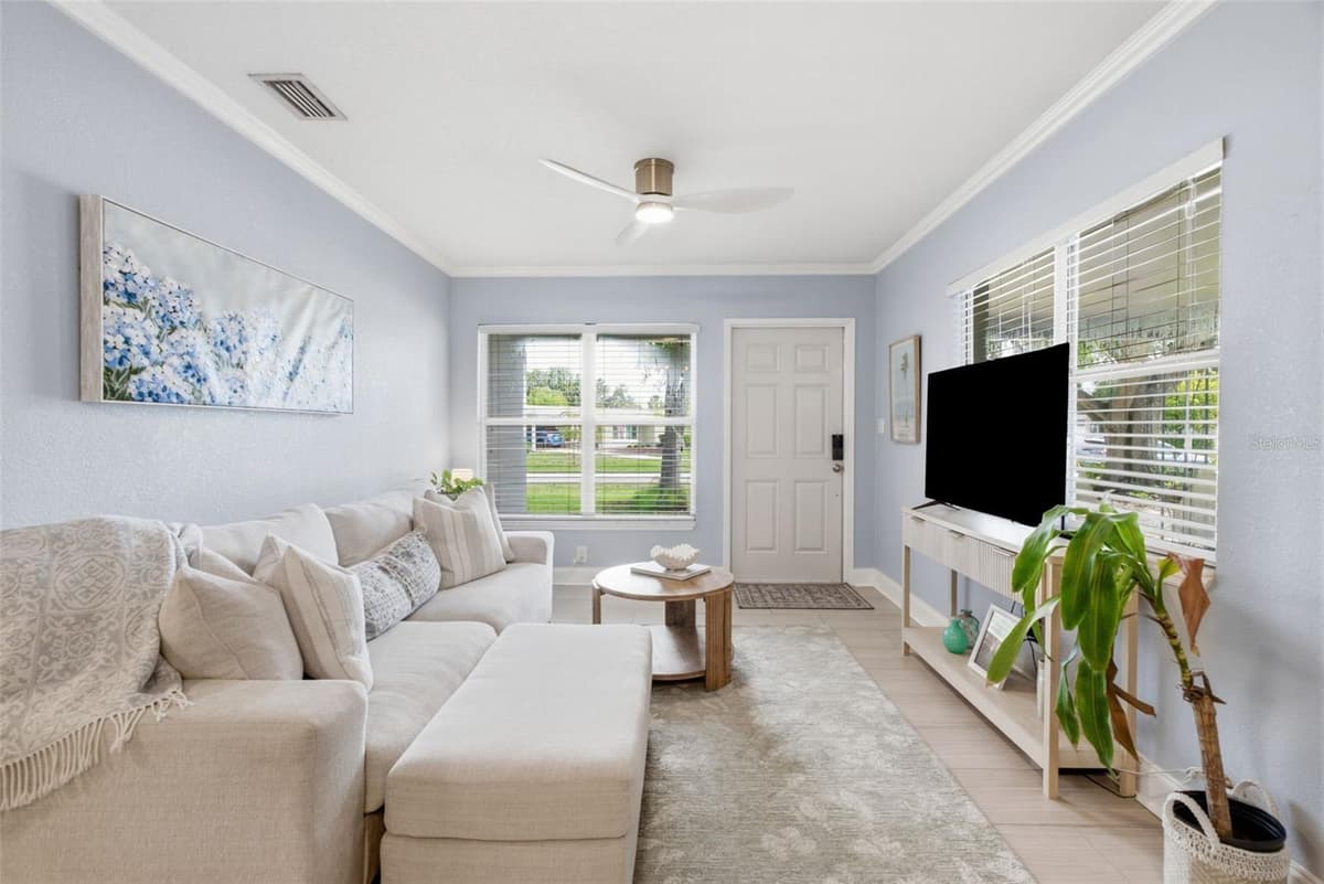2918 ELLIS DRIVE — photo 4 of 28